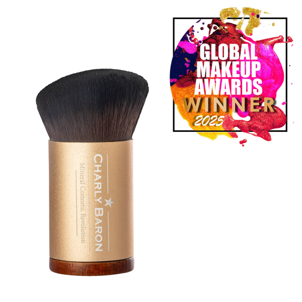 Charly_Baron_Cosmetics_Kabuki_Brush_High-Performance_Professional_Profi_Makeup_Artist_Loose-Powder_Brush_Pinsel