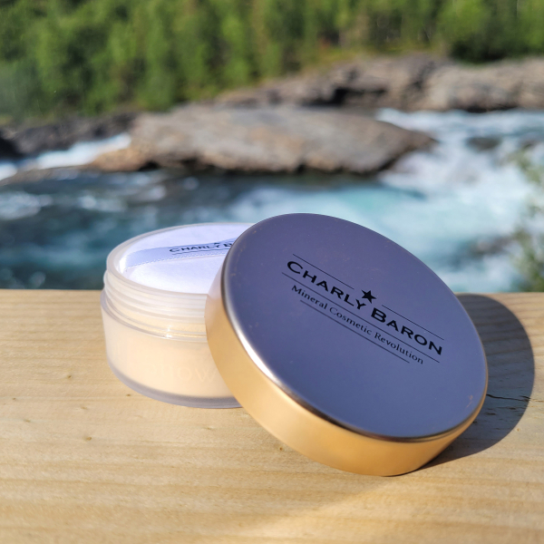 Charly-Baron-Cosmetics-mineralisches-make up-puder